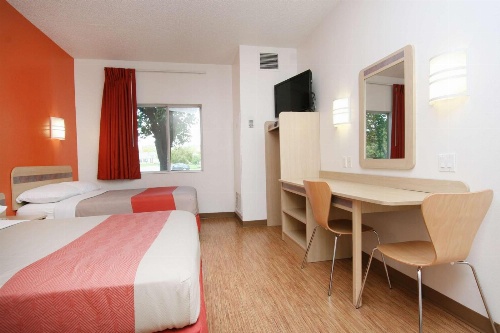 Motel 6 Burlington -Colchester image 3